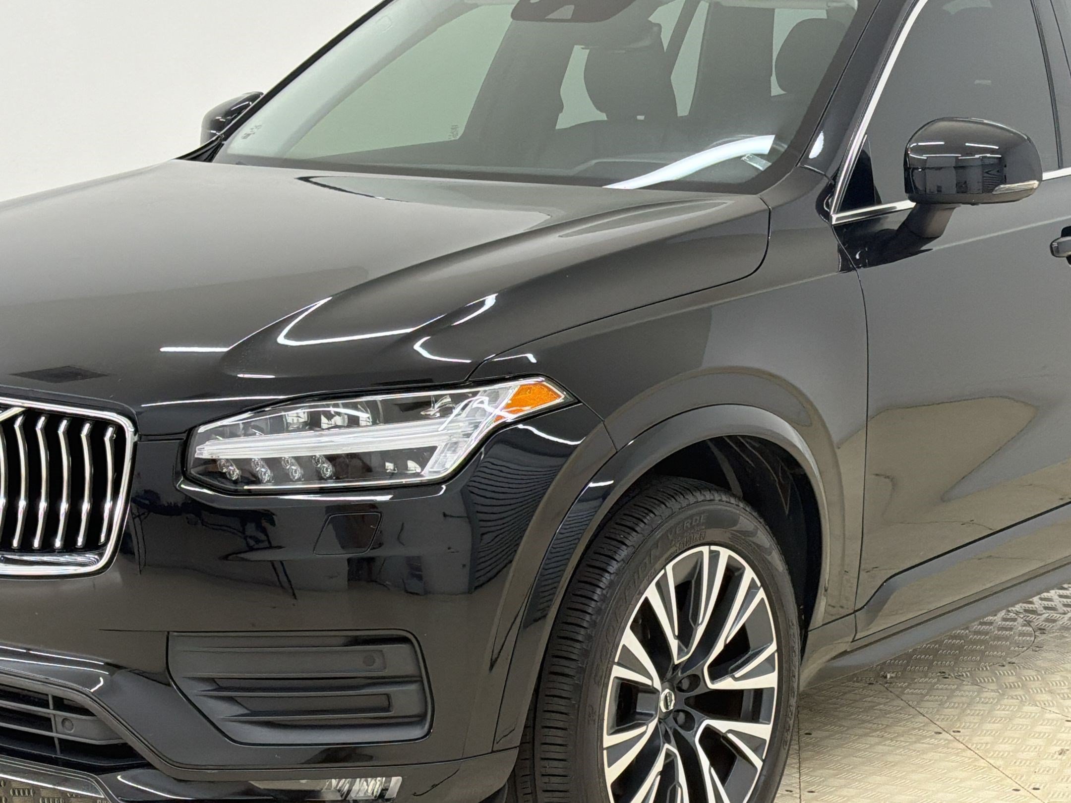 Used 2022 Volvo XC90 T6 Momentum w/ Advanced Package AWD/4WD image 23