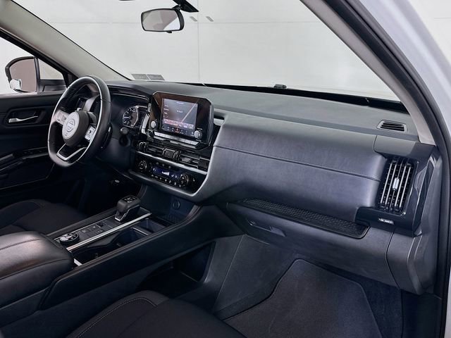 Used 2022 Nissan Pathfinder SV w/ SV Premium Package image 27