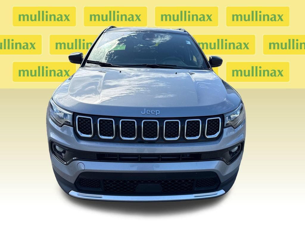 Used 2024 Jeep Compass Limited AWD/4WD image 11