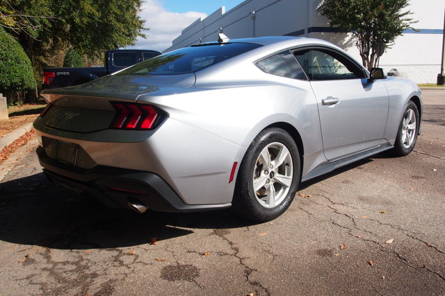 Certified 2024 Ford Mustang Coupe image 7