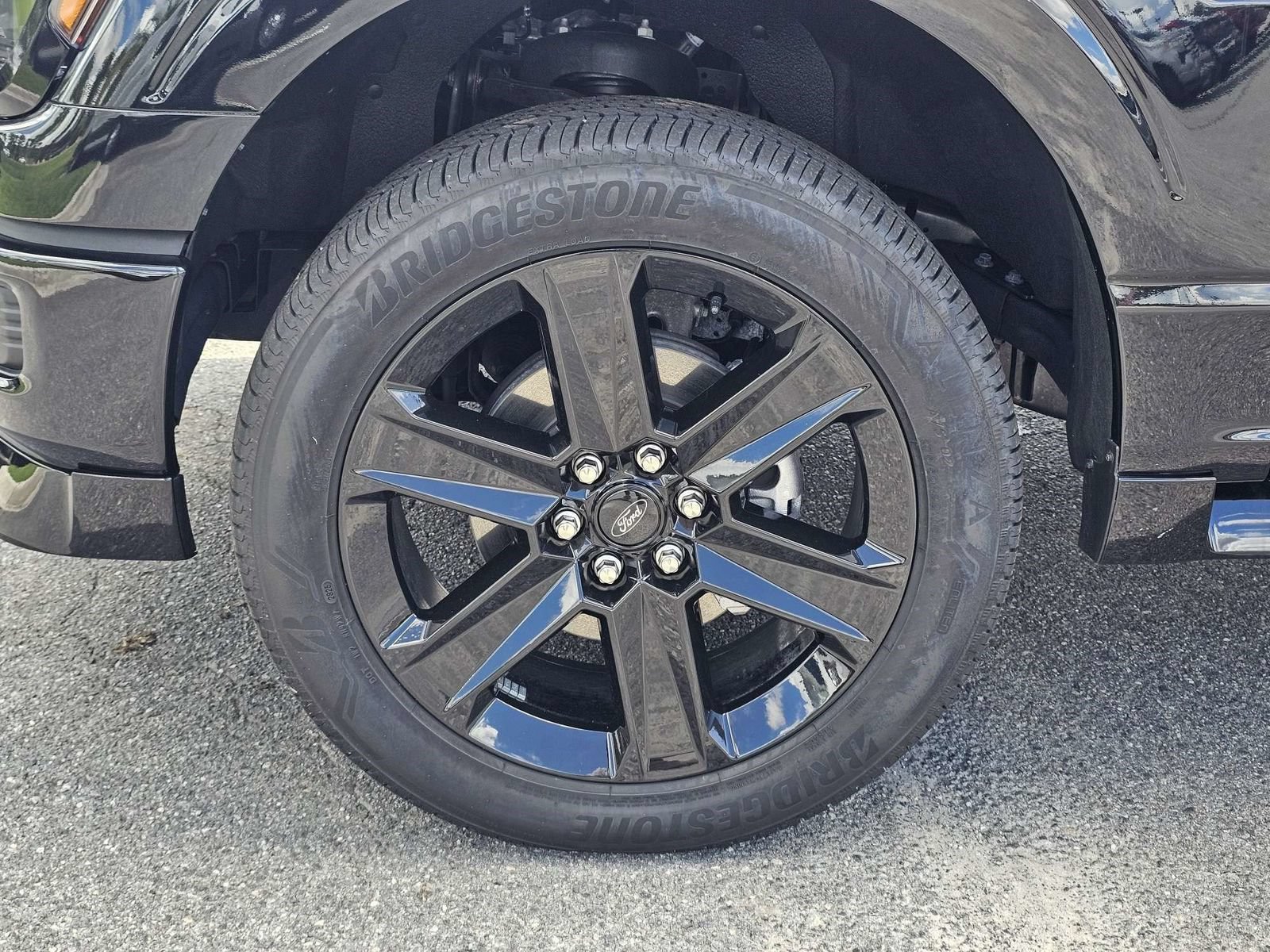 Certified 2025 Ford F150 STX w/ LOBO Package AWD/4WD image 12