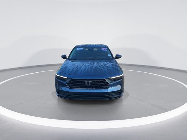 Used 2024 Honda Accord EX-L image 2