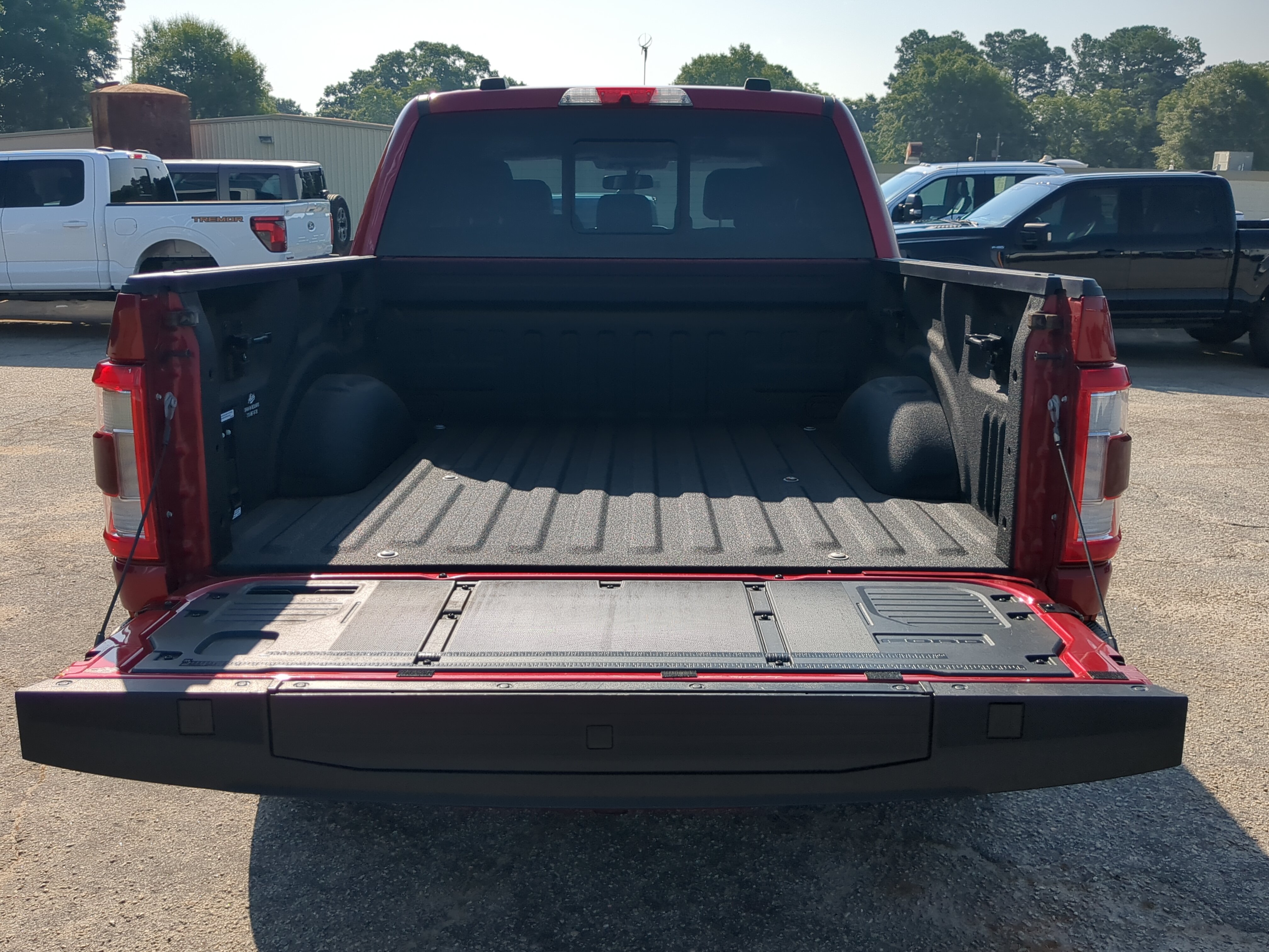 Certified 2022 Ford F150 Lariat w/ Max Trailer Tow Package AWD/4WD image 11