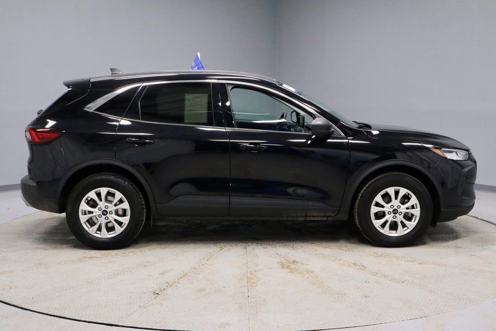 Certified 2023 Ford Escape Active image 6