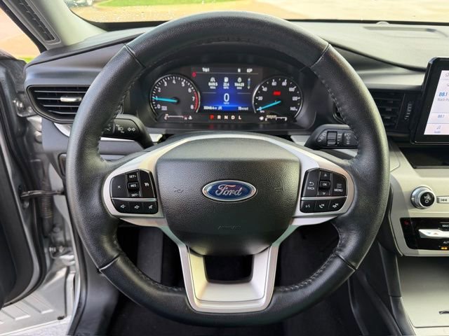 Certified 2023 Ford Explorer XLT image 13