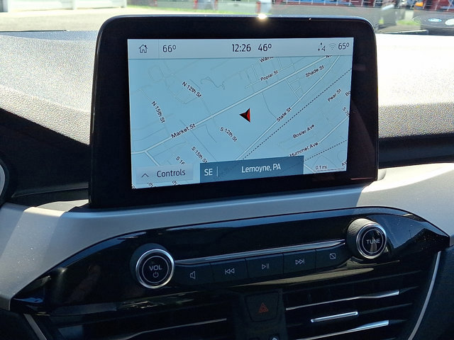 Certified 2022 Ford Escape SE w/ SE Sport Appearance Package image 17