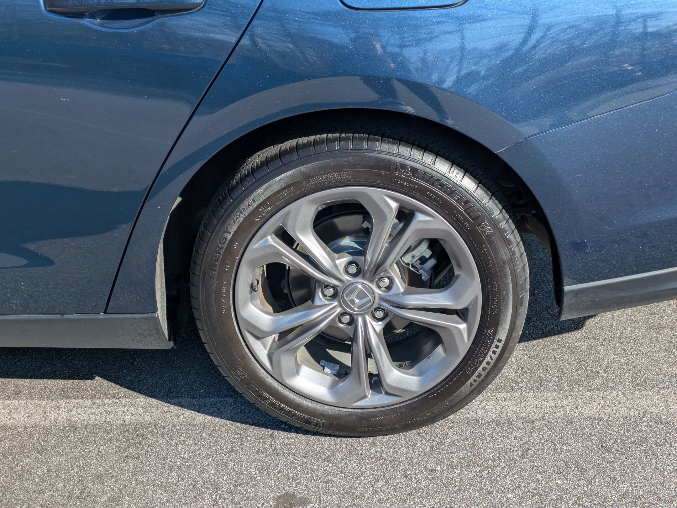 Used 2024 Honda Accord EX image 8