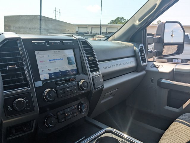 Certified 2022 Ford F250 XLT w/ Black Appearance Package AWD/4WD image 20