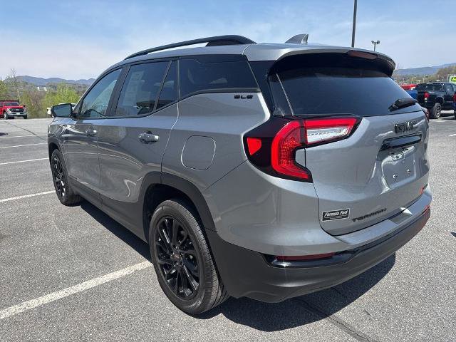 Used 2024 GMC Terrain SLE w/ Elevation Edition AWD/4WD image 5