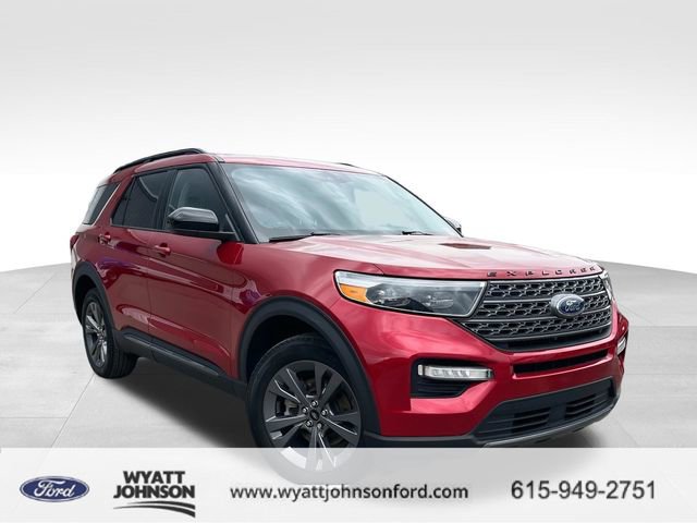 Certified 2022 Ford Explorer XLT w/ Equipment Group 202A AWD/4WD image 1