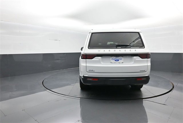 Used 2022 Jeep Wagoneer Series III image 6