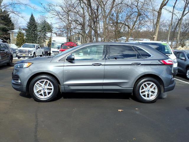 Certified 2022 Ford Edge SEL w/ Convenience Package image 2