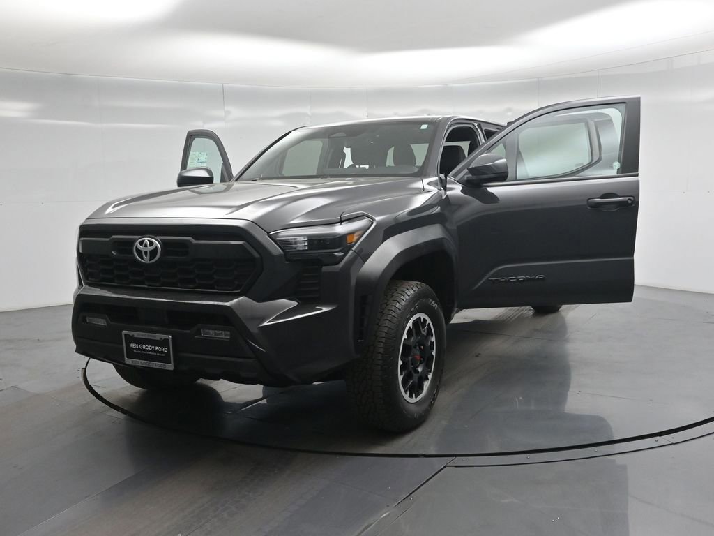 Used 2024 Toyota Tacoma TRD Off-Road image 50