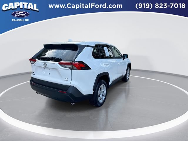 Used 2025 Toyota RAV4 LE AWD/4WD image 8