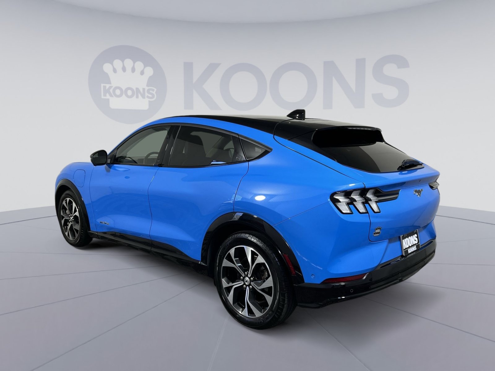 Certified 2023 Ford Mustang Mach-E Premium AWD/4WD image 8