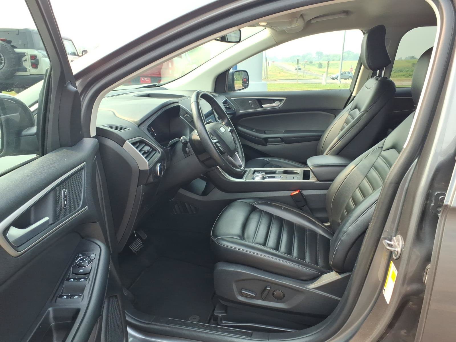 Certified 2024 Ford Edge SEL AWD/4WD image 10