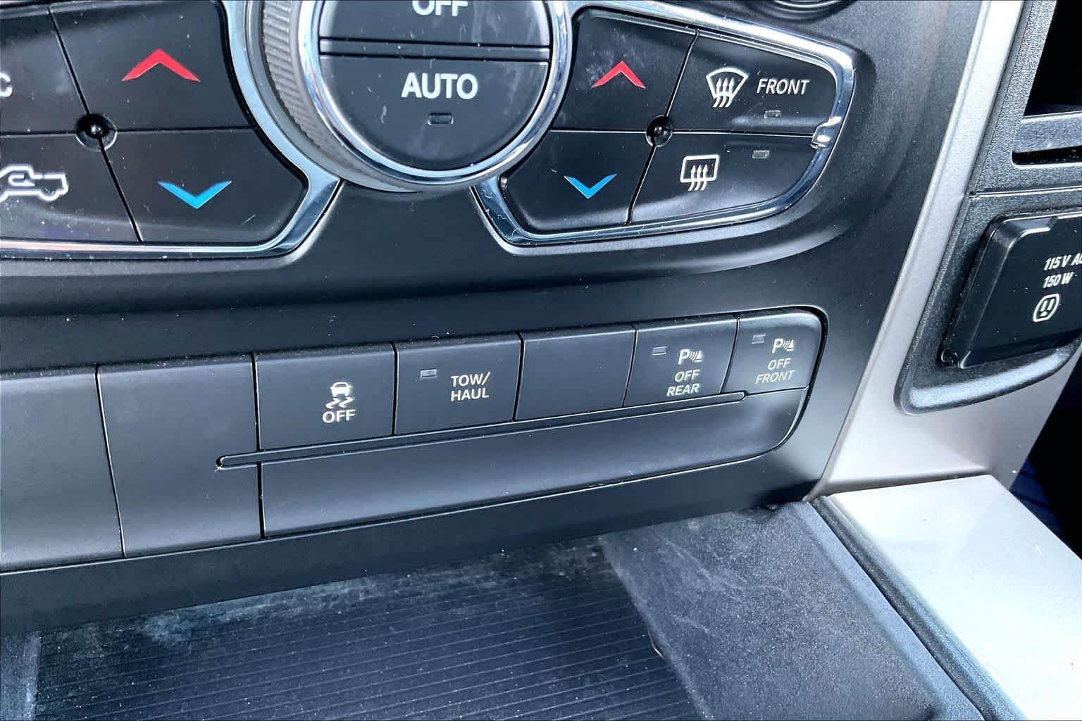 Used 2017 RAM 1500 Lone Star AWD/4WD image 31