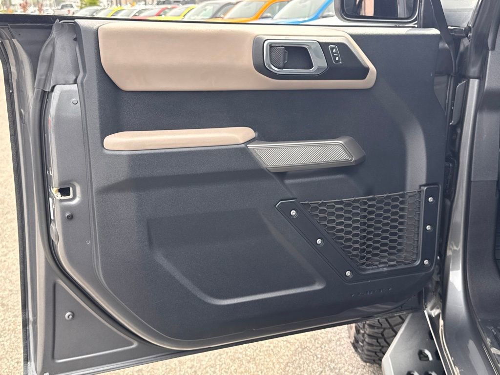 Certified 2022 Ford Bronco Wildtrak AWD/4WD image 15