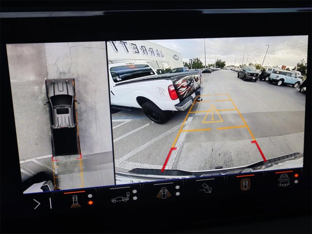 Used 2024 GMC Sierra 3500 Denali Ultimate image 11