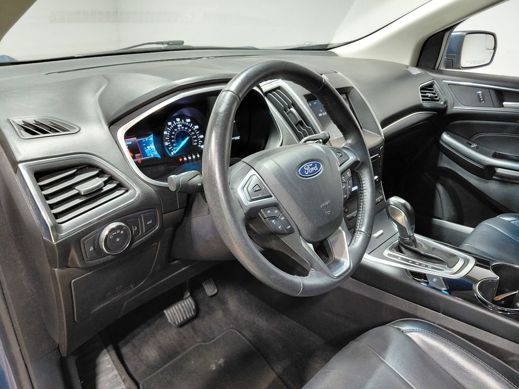 Certified 2018 Ford Edge Titanium AWD/4WD image 22