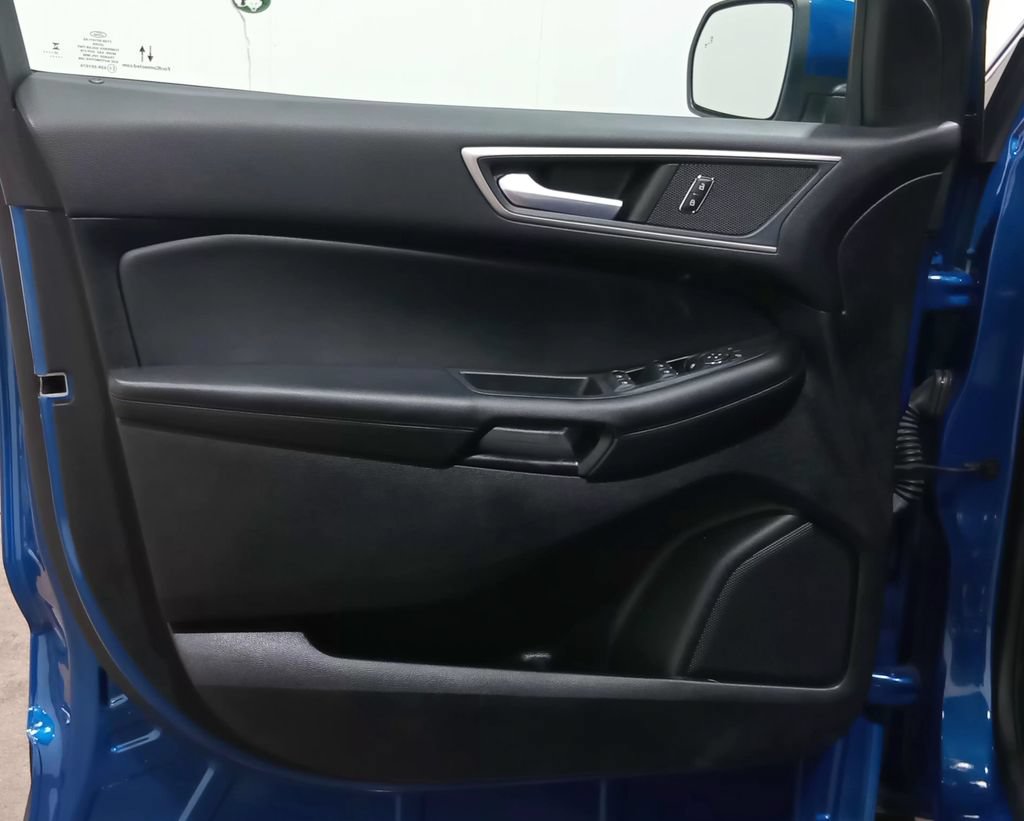 Certified 2022 Ford Edge SEL w/ Convenience Package AWD/4WD image 19