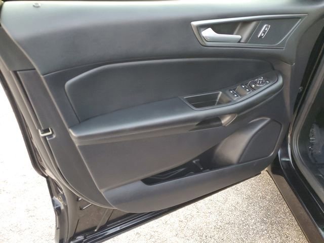 Certified 2022 Ford Edge SE w/ Black Appearance Package image 17
