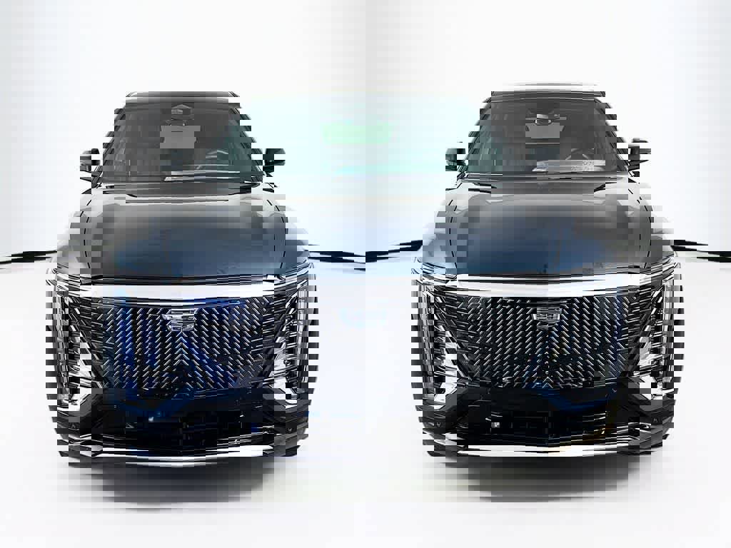 Used 2024 Cadillac Lyriq Luxury image 8