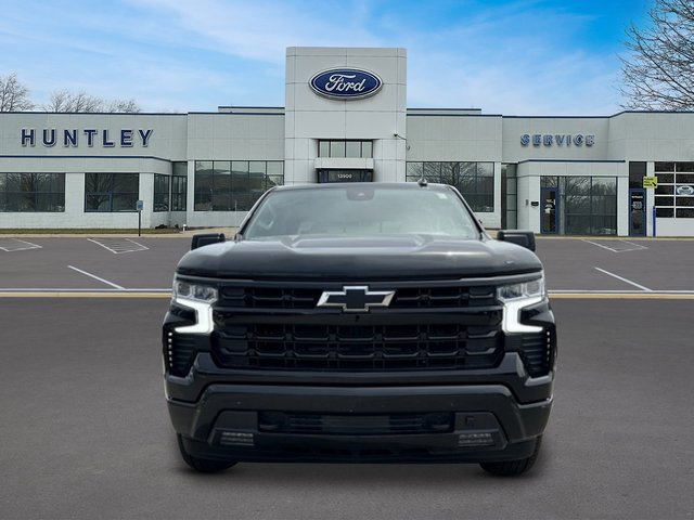 Used 2024 Chevrolet Silverado 1500 RST AWD/4WD image 3