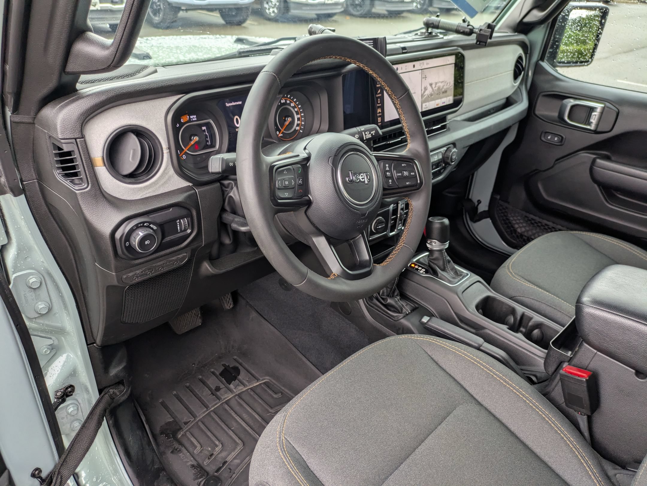 Used 2024 Jeep Wrangler Unlimited Sport AWD/4WD image 14