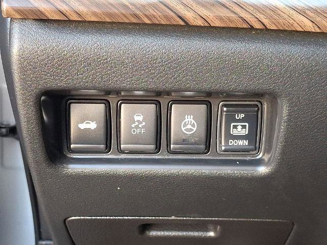 Used 2018 Nissan Maxima Platinum image 28