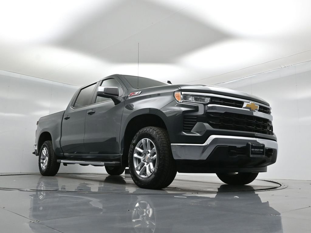 Used 2025 Chevrolet Silverado 1500 LT w/ Z71 Off-Road Package image 5