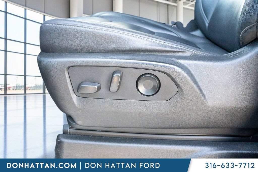 Used 2021 Chevrolet Tahoe LT RWD image 17