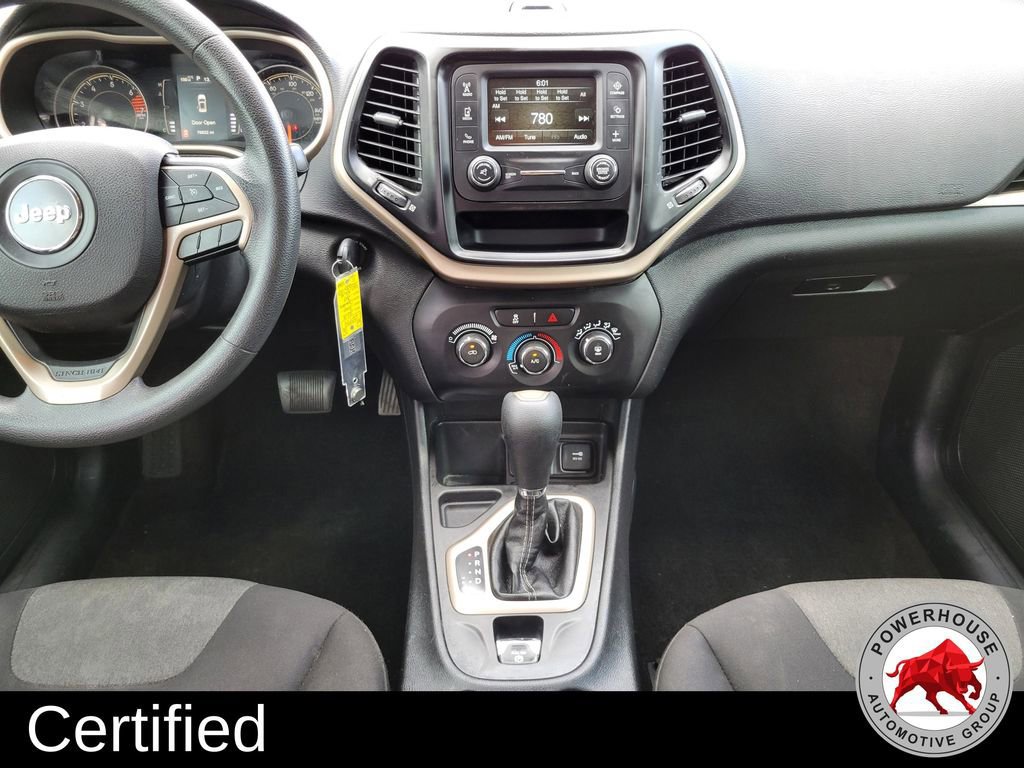 Used 2018 Jeep Cherokee Latitude image 18