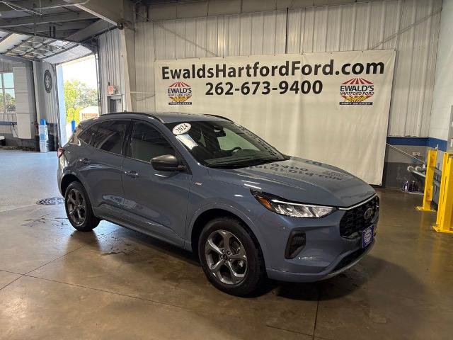 Certified 2024 Ford Escape ST-Line w/ Tech Pack #1 AWD/4WD image 2