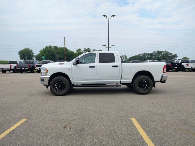 Used 2024 RAM 2500 Tradesman w/ Chrome Appearance Group AWD/4WD image 4