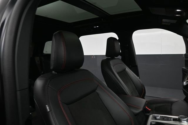 Certified 2023 Ford Explorer ST-Line w/ Class IV Trailer Tow Package AWD/4WD image 32