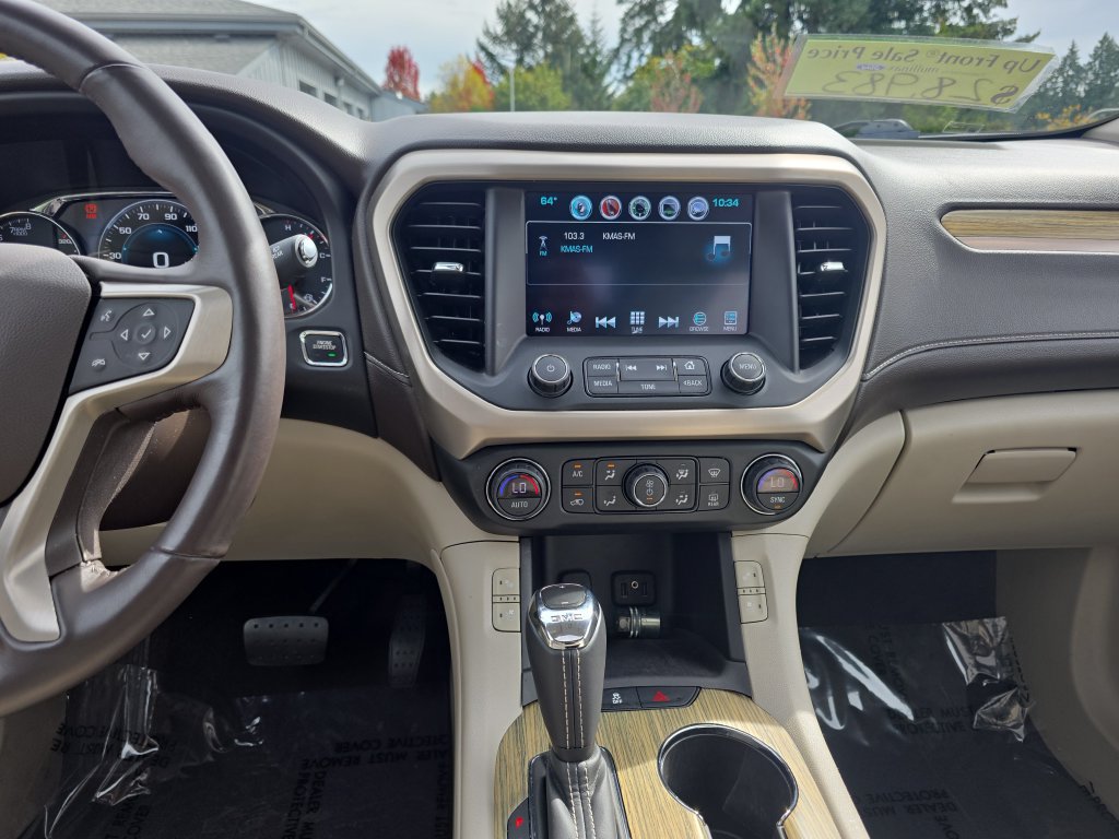Used 2019 GMC Acadia Denali w/ Technology Package AWD/4WD image 26