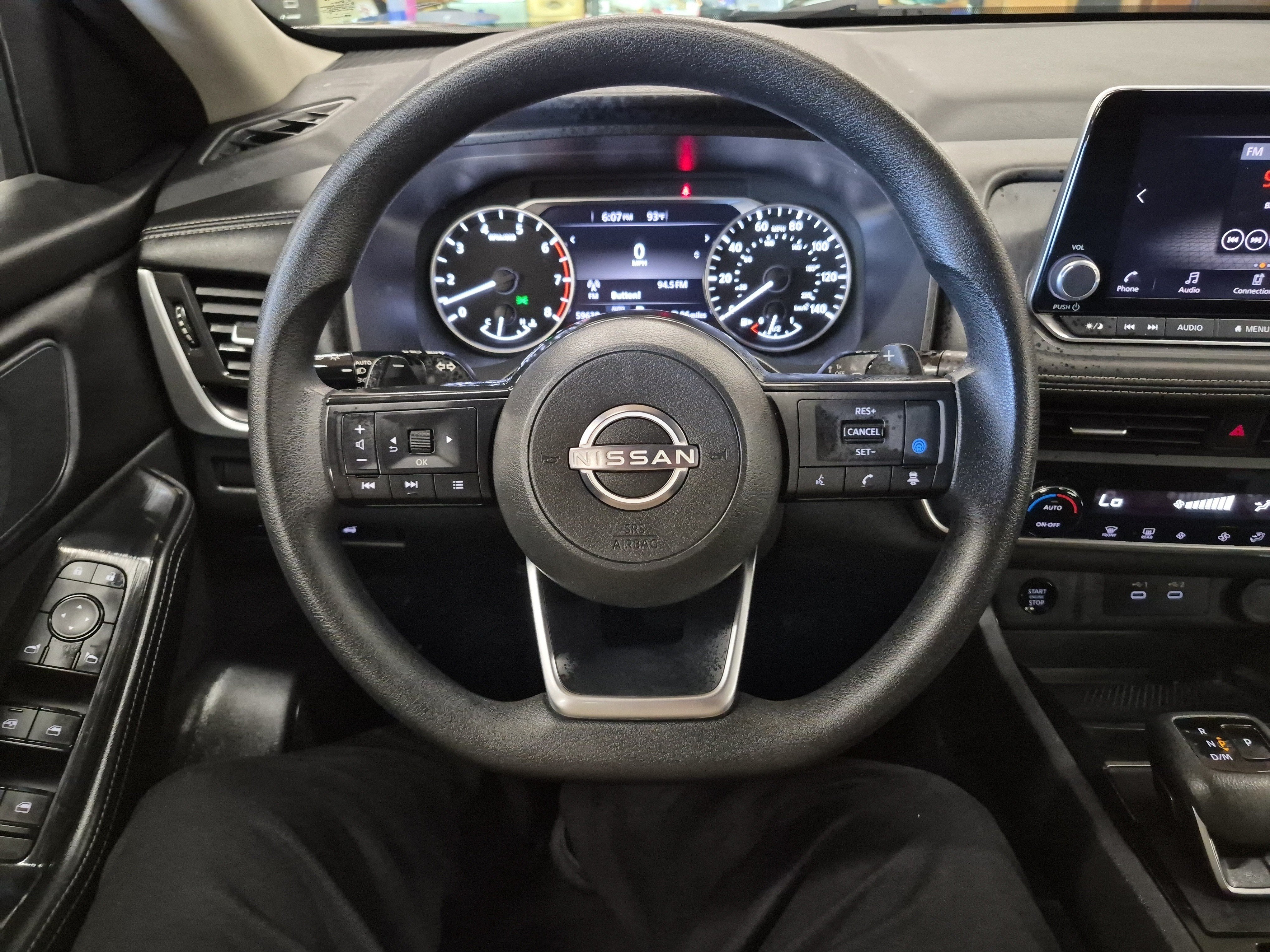 Used 2024 Nissan Rogue SV AWD/4WD image 28