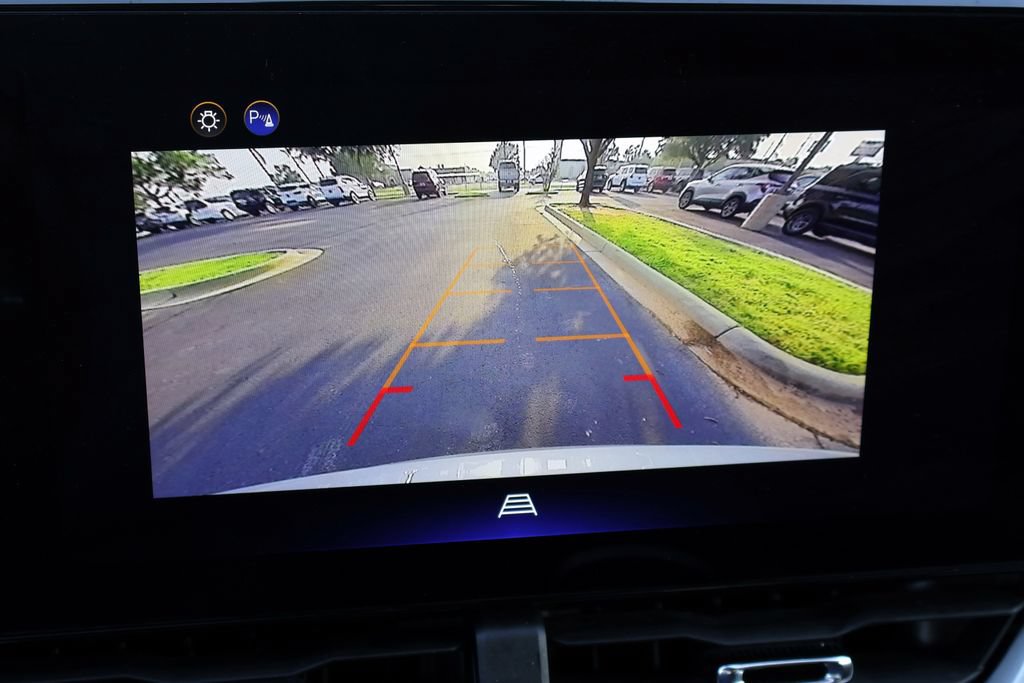 Used 2025 Chevrolet Equinox LT AWD/4WD image 6
