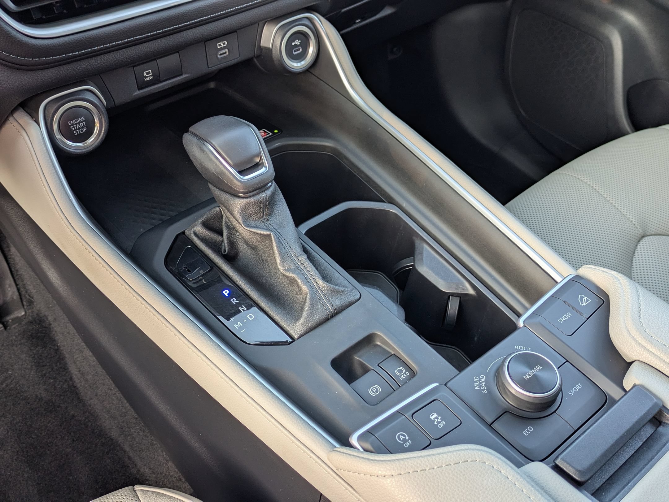 Used 2025 Toyota Grand Highlander AWD image 24