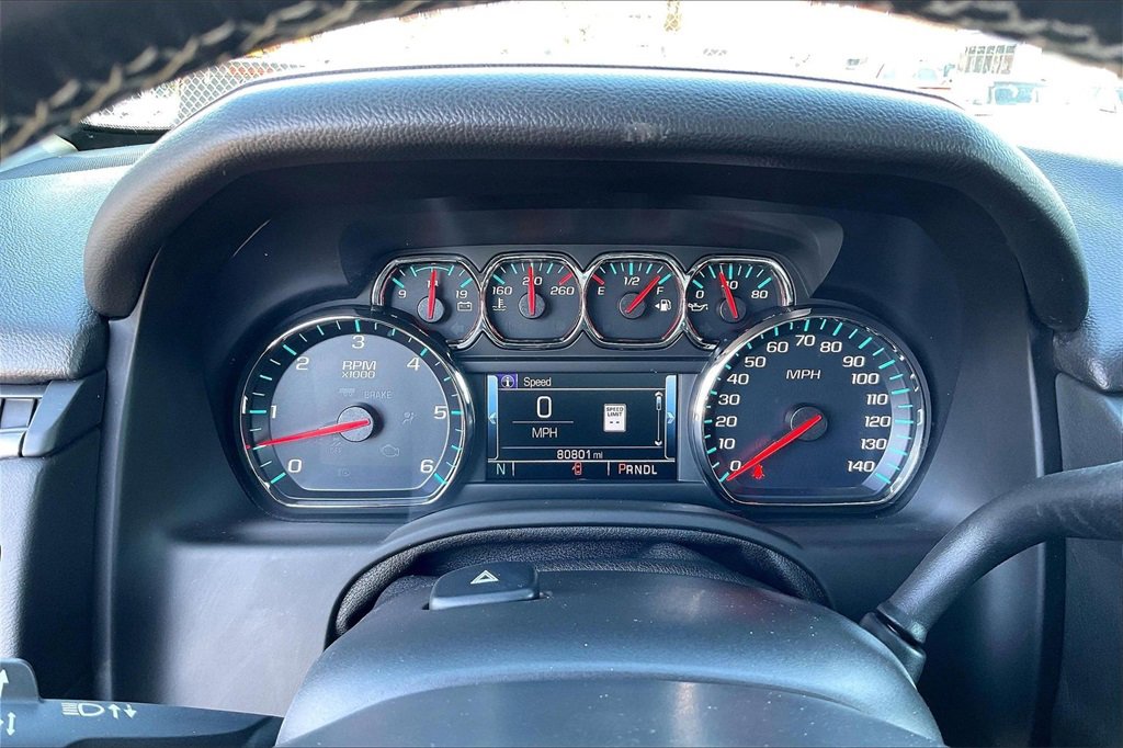 Used 2018 Chevrolet Tahoe LT w/ LT Signature Package image 18