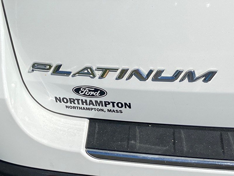 Certified 2023 Ford Explorer Platinum w/ Technology Package AWD/4WD image 11