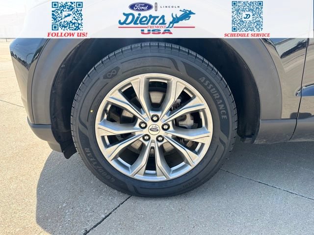 Certified 2024 Ford Explorer XLT w/ Equipment Group 202A AWD/4WD image 15