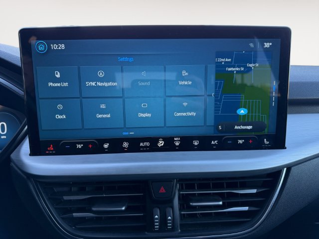 Certified 2025 Ford Escape Platinum AWD/4WD image 15