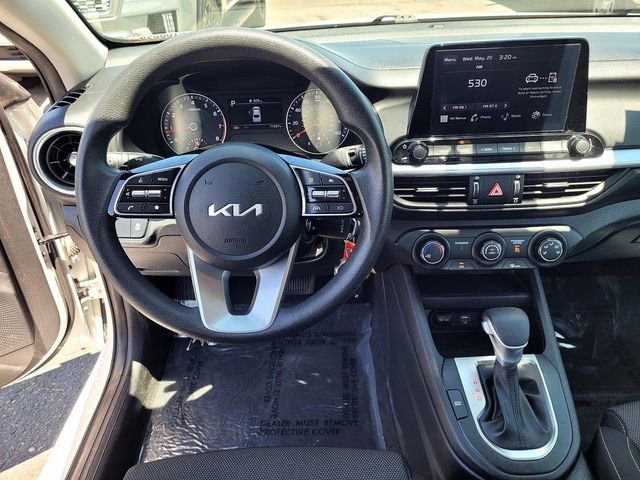 Used 2023 Kia Forte LXS w/ LXS Technology Package FWD image 9