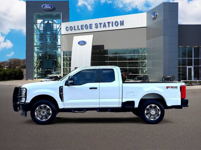 Certified 2024 Ford F250 XL w/ FX4 Off-Road Package AWD/4WD image 4