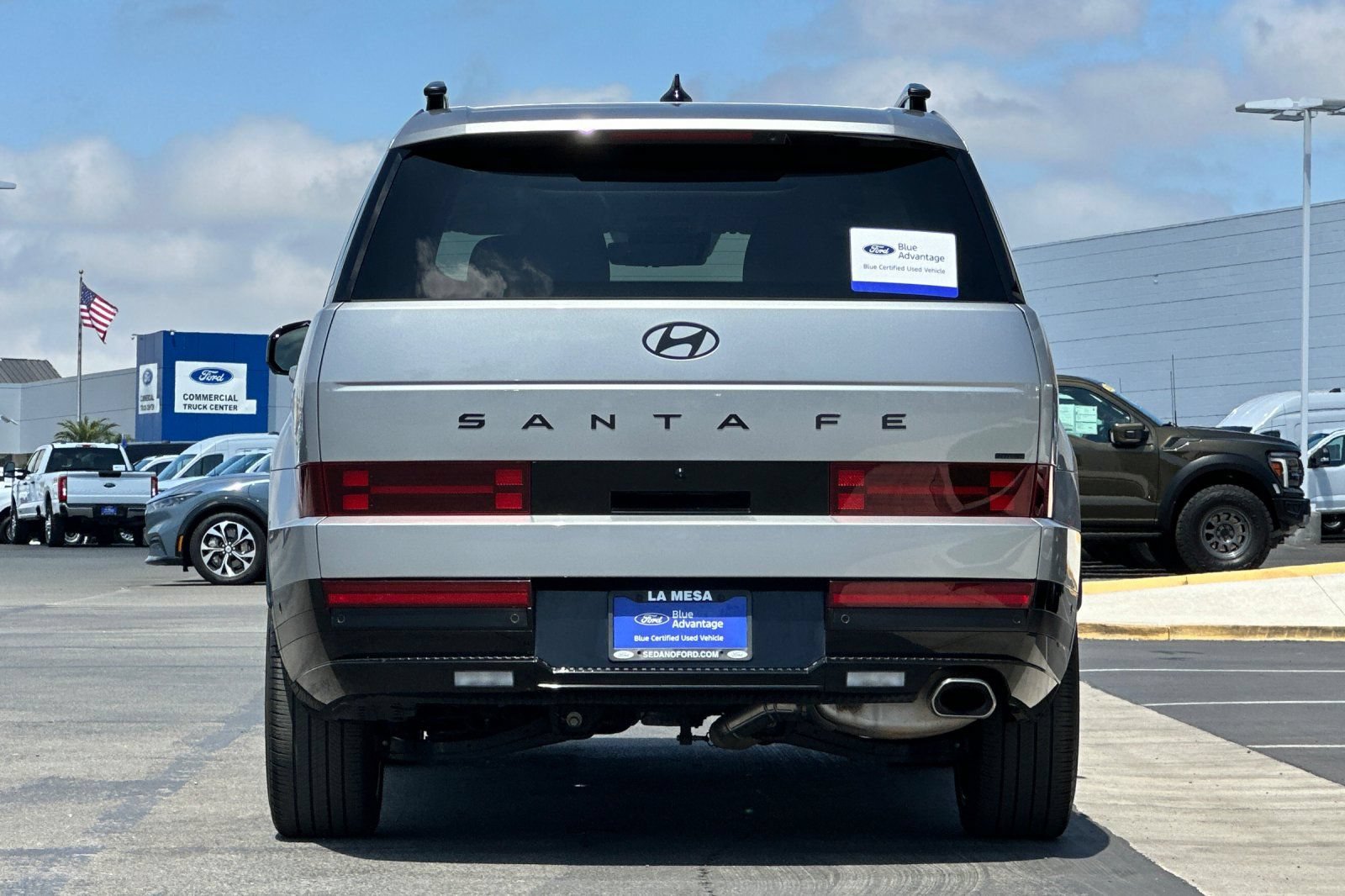 Used 2025 Hyundai Santa Fe Calligraphy AWD/4WD image 4