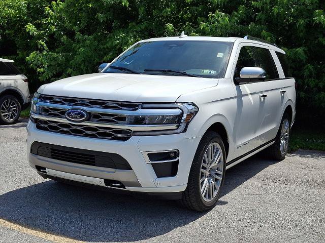 Certified 2022 Ford Expedition Platinum AWD/4WD image 3