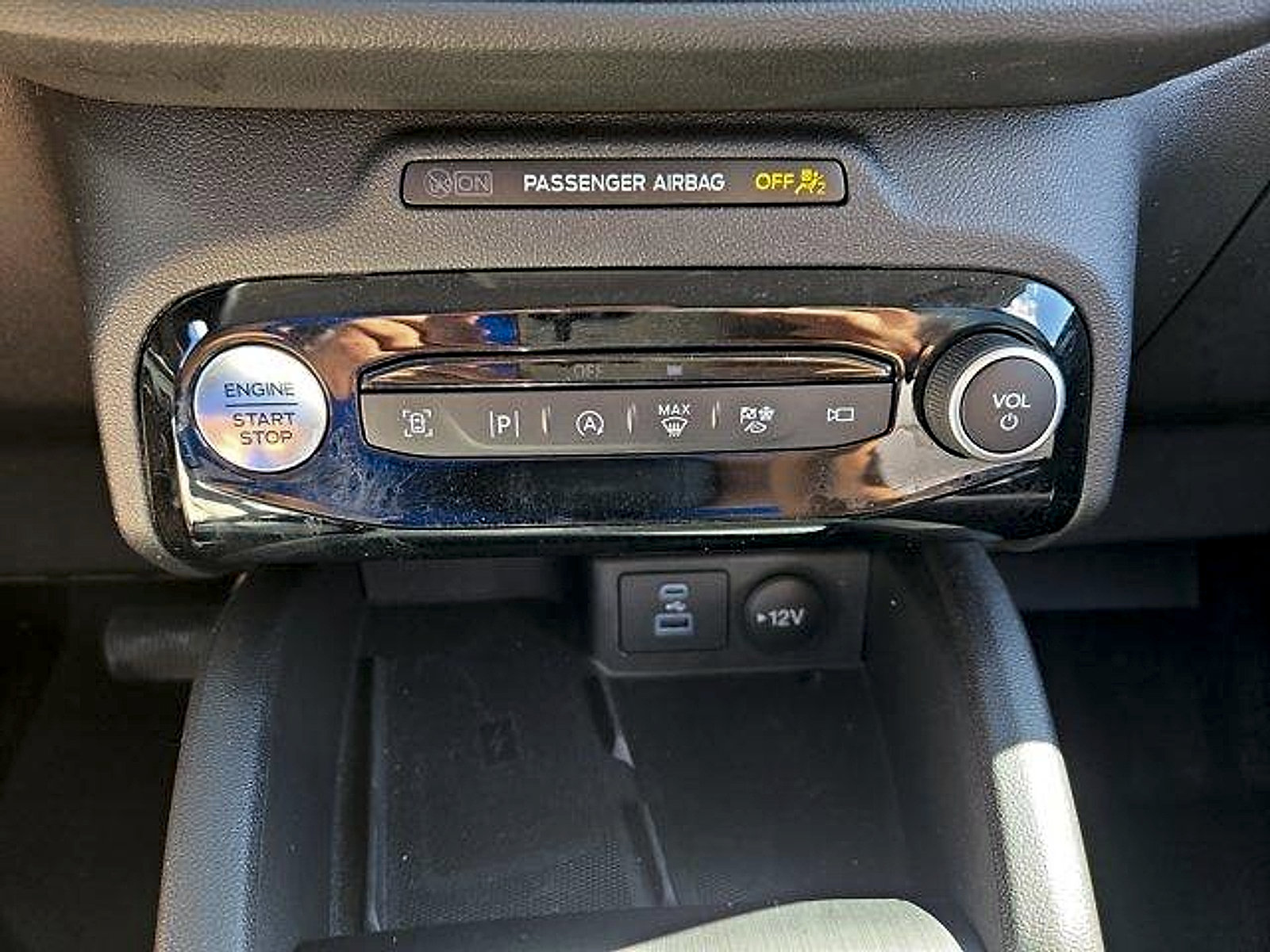 Certified 2023 Ford Escape Platinum AWD/4WD image 20