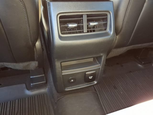 Certified 2024 Ford Edge SEL w/ Convenience Package AWD/4WD image 12